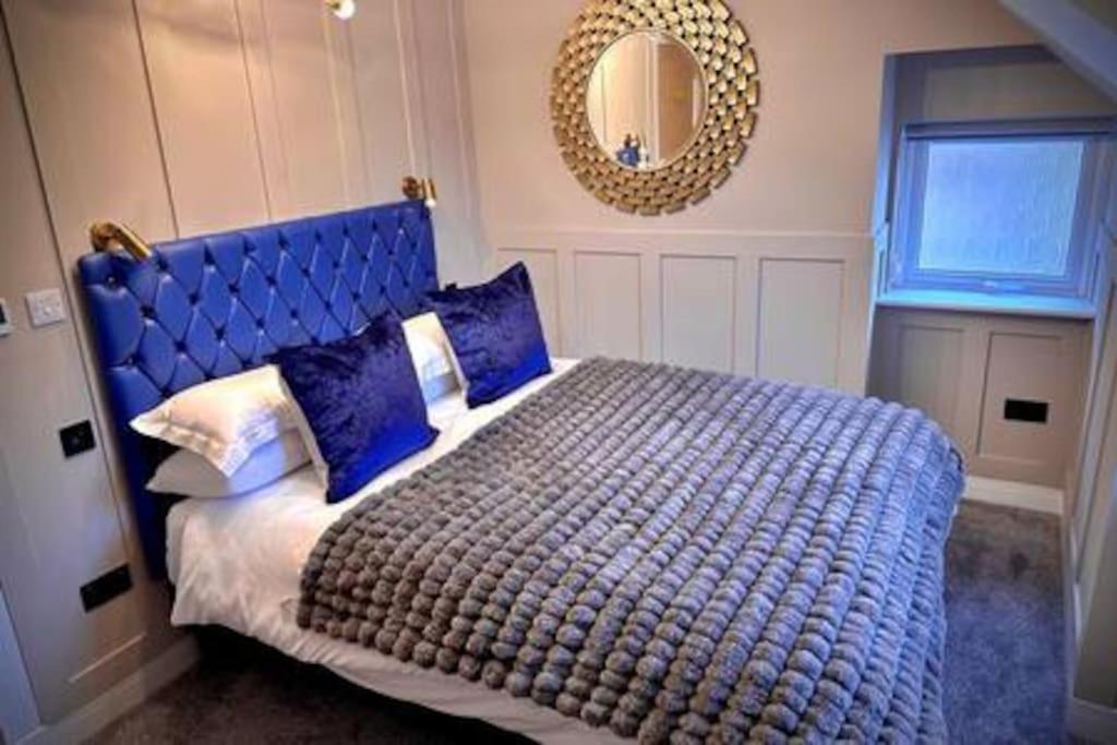 Treat Yourself To Luxury & Style Инвернесс Экстерьер фото